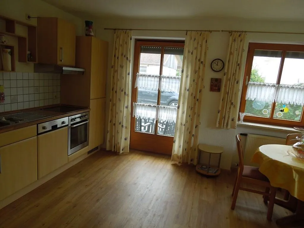 נוינבורג וורם ואלד Ferienwohnung Scherr נוינבורג וורם ואלד